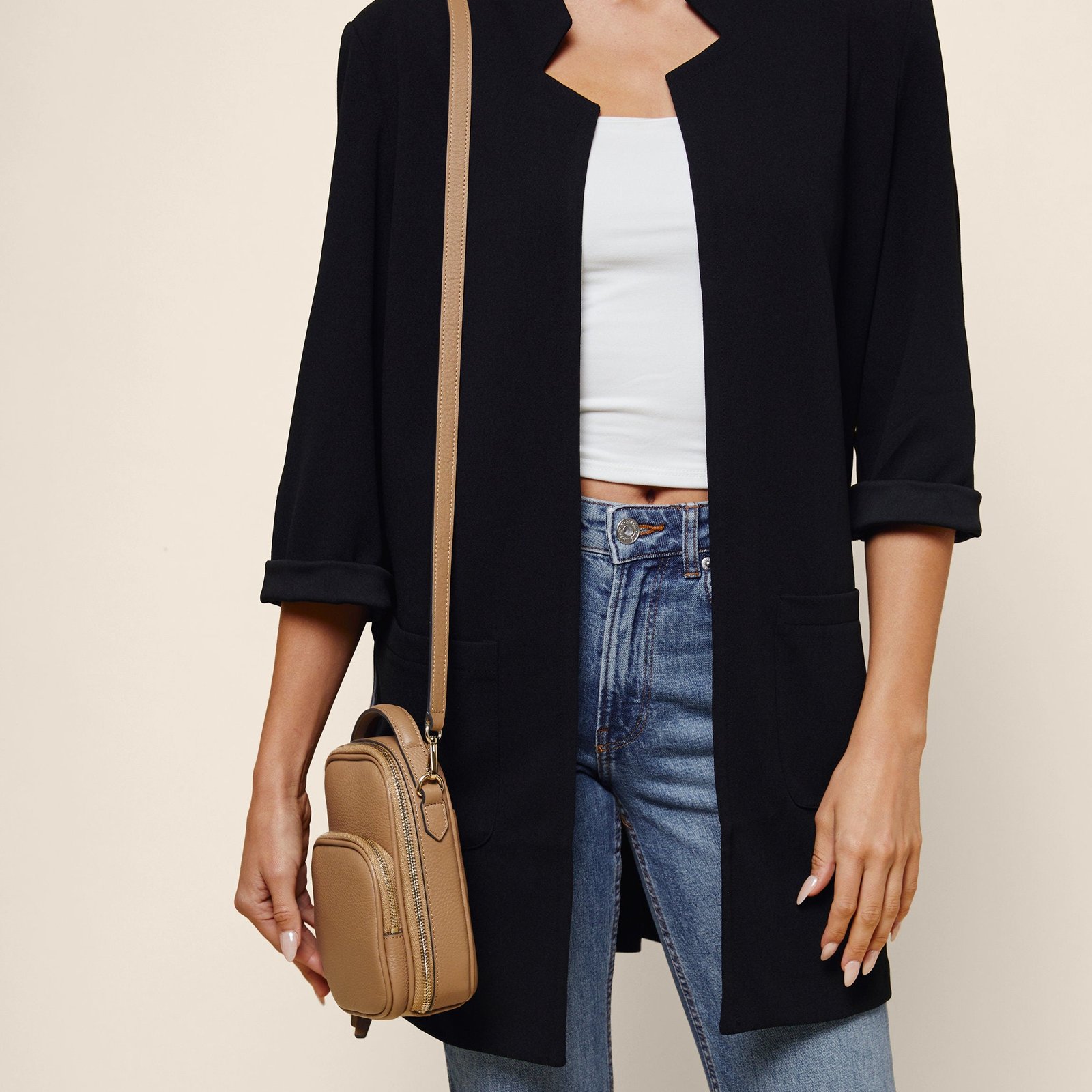 Meadow Small Sling Bag Camel - Image 3