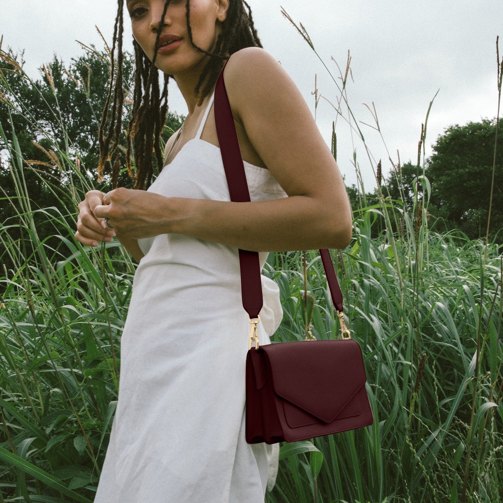 Medium Willow Envelope Bag Oxblood - Image 3